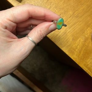 Vintage solid sterling silver real turquoise ring! Size 8
